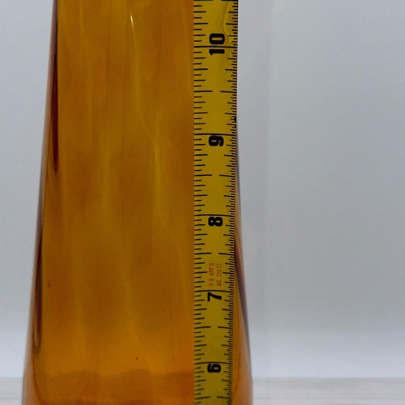 Vintage Italian Empoli Amber Glass Ribbed Swirl Vase on Twisted Glass Stem 11” - Picture 7 of 8